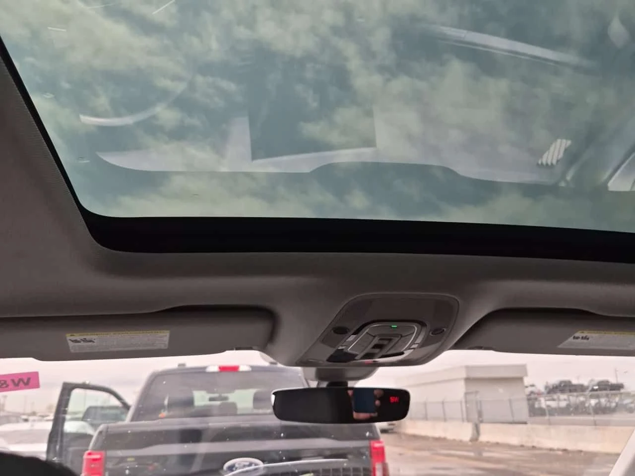 Audi Q5  | PROGRESSIV | DISTRONIC | ОБДУХВАНЕ | ДВА КЛЮЧА , снимка 13 - Автомобили и джипове - 54332384