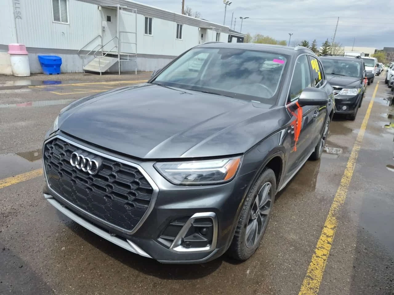 Audi Q5  | PROGRESSIV | DISTRONIC | ОБДУХВАНЕ | ДВА КЛЮЧА 