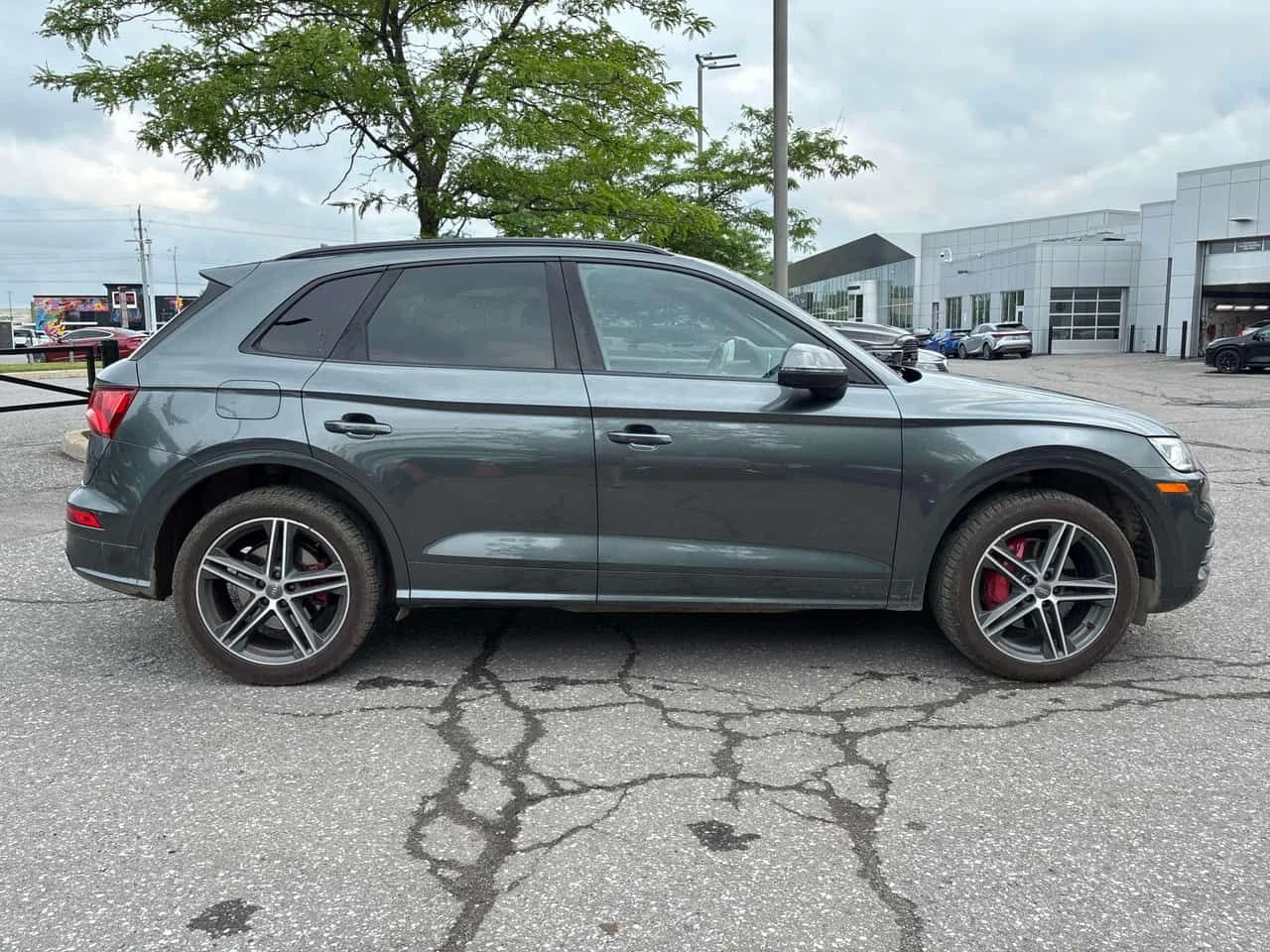 Audi SQ5 Technik | CARFAX | БЕЗ ПЪРВОНАЧАЛНА ВНОСКА, снимка 6 - Автомобили и джипове - 55138937