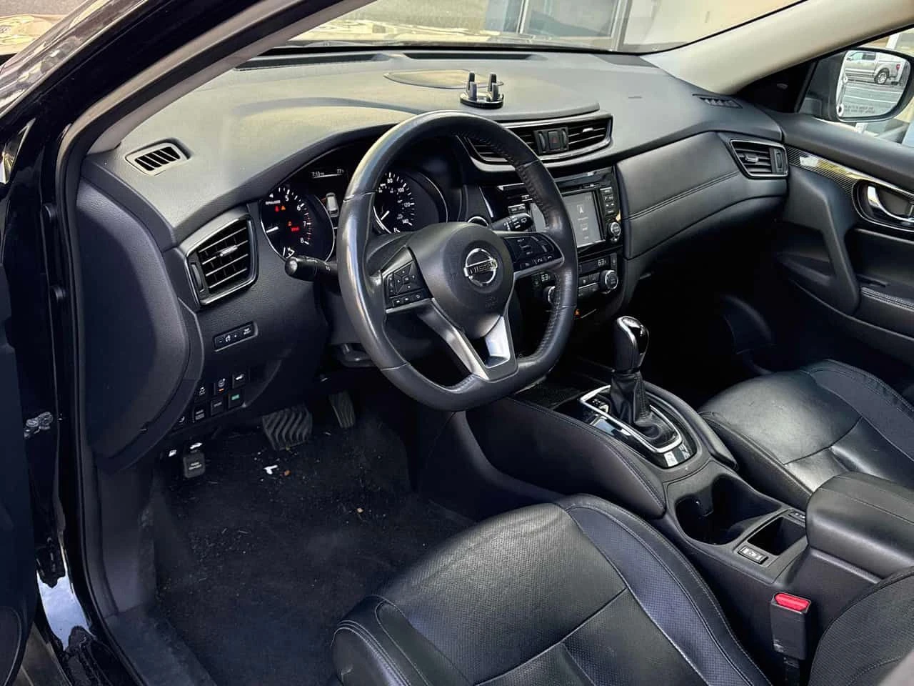 Nissan Rogue * SL * АВТОКРЕДИТ БЕЗ ПЪРВОНАЧАЛНА ВНОСКА* , снимка 5 - Автомобили и джипове - 55214897