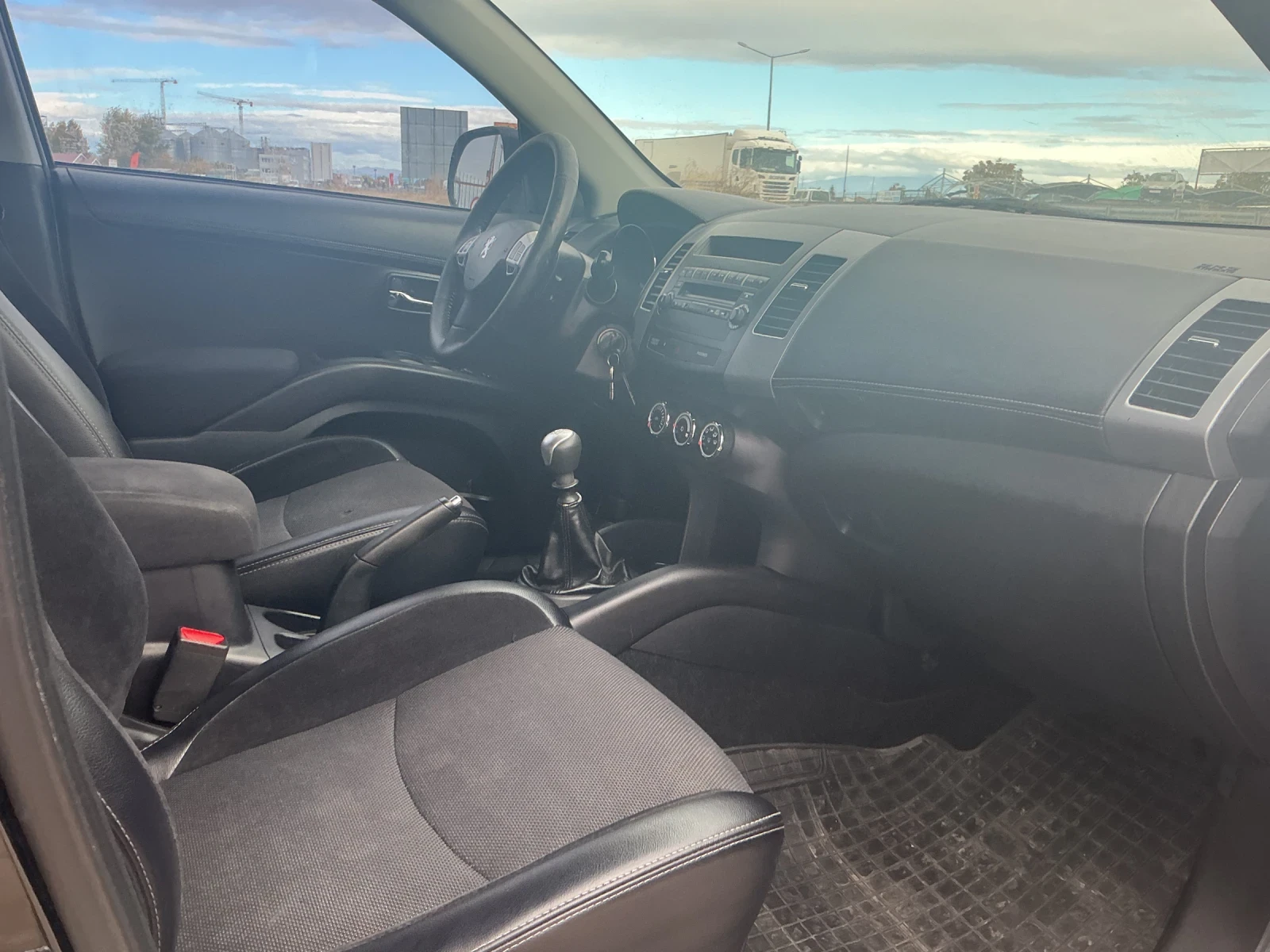 Peugeot 4007 2.2HDI, 4x4, снимка 15 - Автомобили и джипове - 56720631