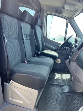 Mercedes-Benz Sprinter 319 190к.с / 269.000км ! / Климатроник, снимка 13
