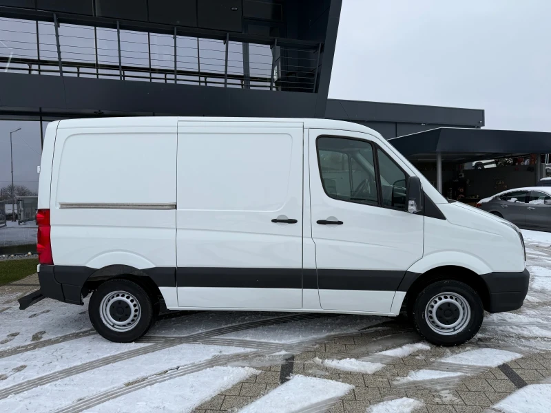 VW Crafter 2.0TDI Климатроник L1H1 , снимка 7 - Бусове и автобуси - 53188619
