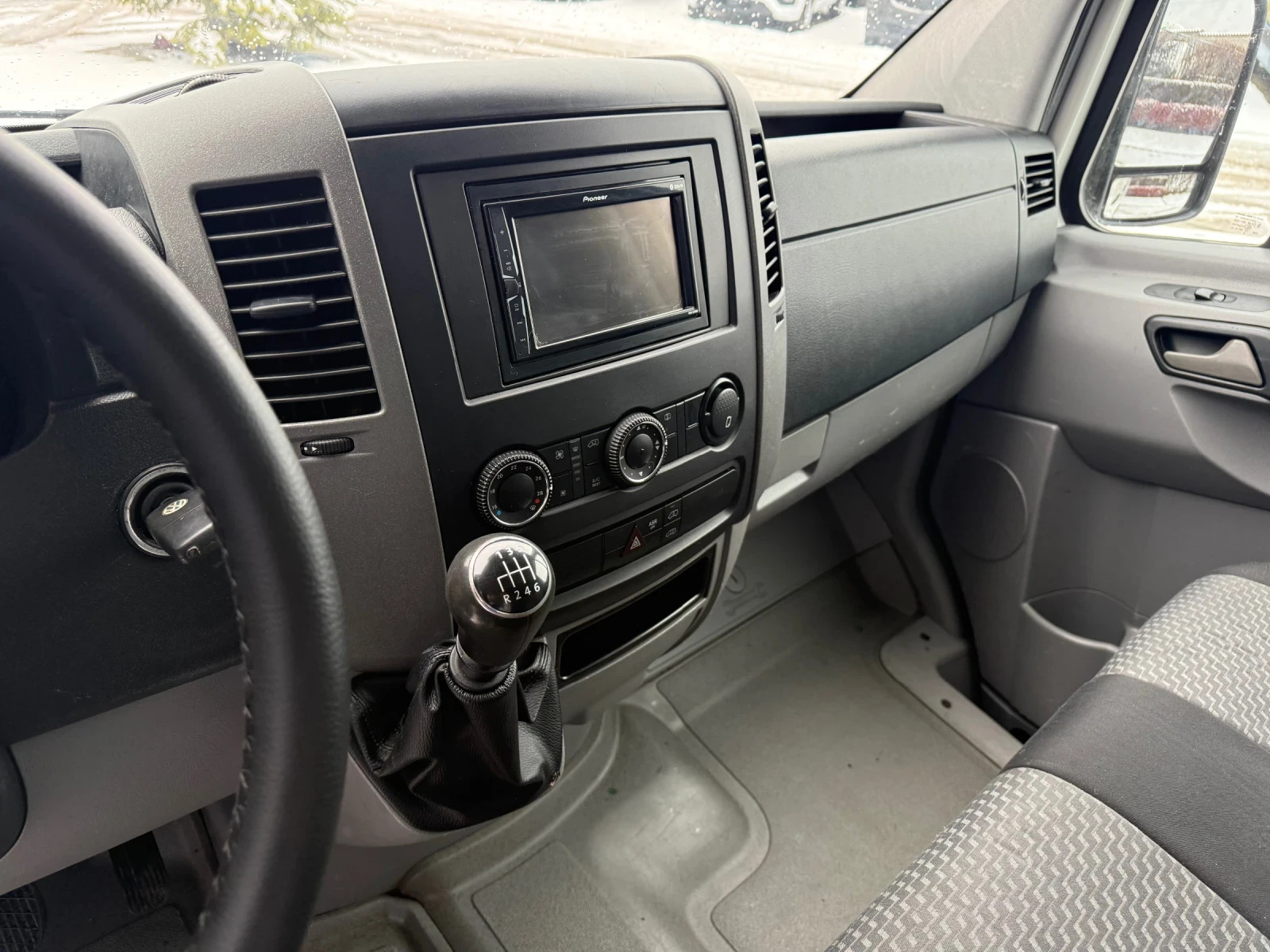 VW Crafter 2.0TDI ����������� L1H1  | Mobile.bg � ����������� 11