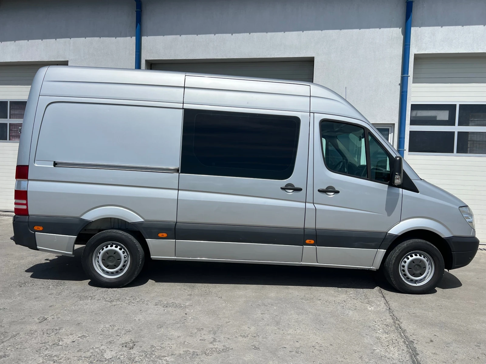 Mercedes-Benz Sprinter 319 190к.с / 269.000км ! / Климатроник, снимка 10 - Бусове и автобуси - 54301967