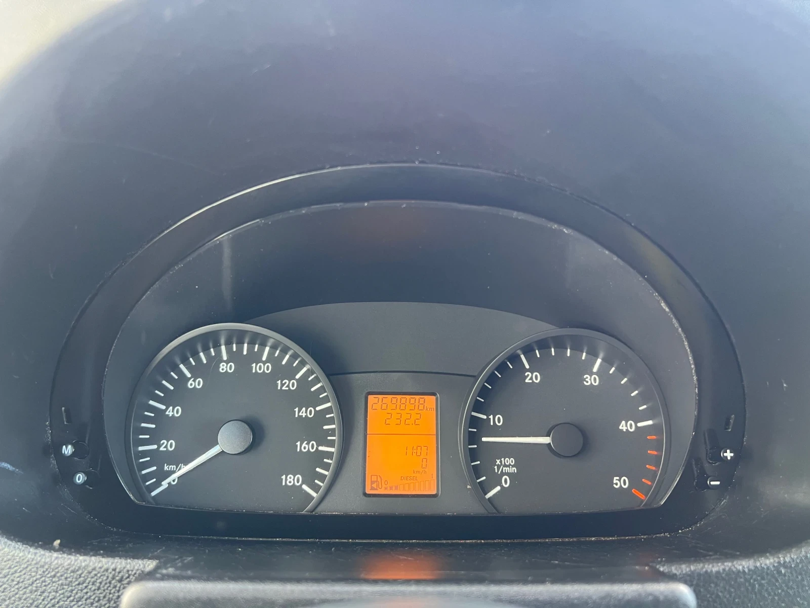 Mercedes-Benz Sprinter 319 190к.с / 269.000км ! / Климатроник, снимка 17 - Бусове и автобуси - 54301967