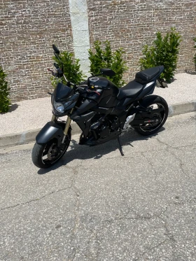 ����� �� �������� �� Suzuki Gsr 750