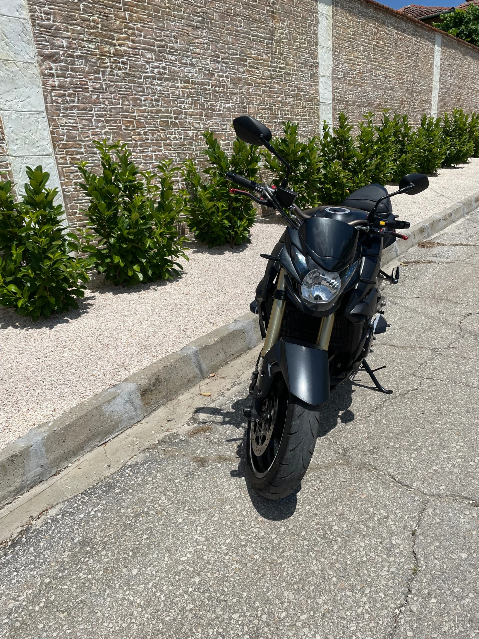 Suzuki Gsr 750, снимка 4 - Мотоциклети и мототехника - 55123154