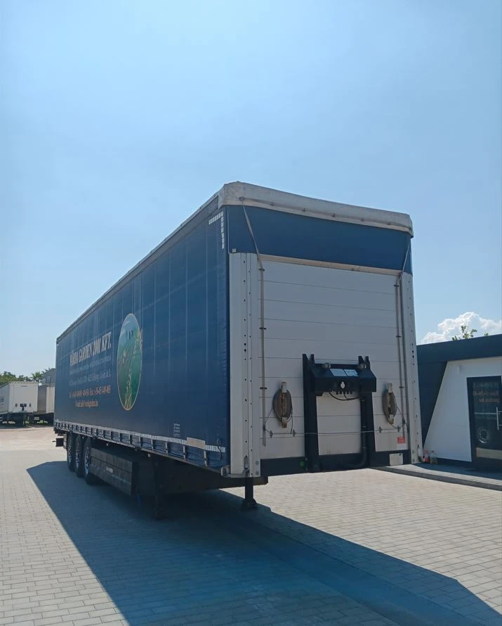 Полуремарке Schwarzmuller J Serie