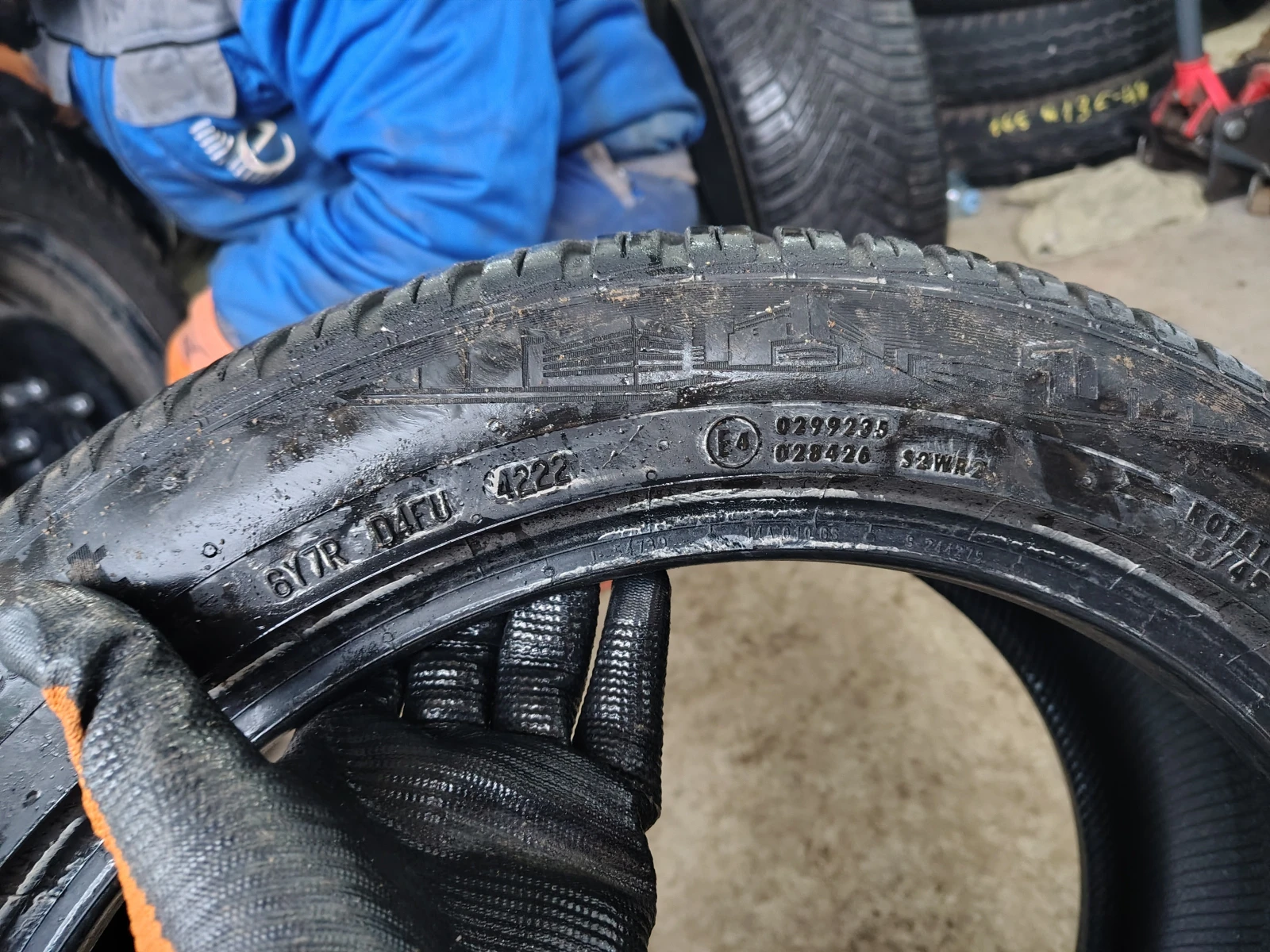 Гуми Всесезонни 225/45R17, снимка 6 - Гуми и джанти - 55835311
