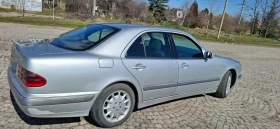 Mercedes-Benz E 220, снимка 4