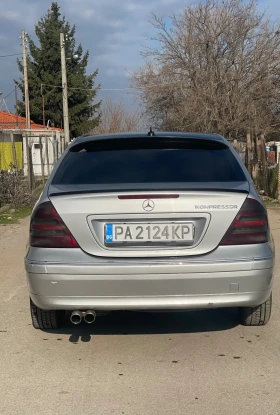 Mercedes-Benz C 200, снимка 3