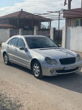 Mercedes-Benz C 200, снимка 4