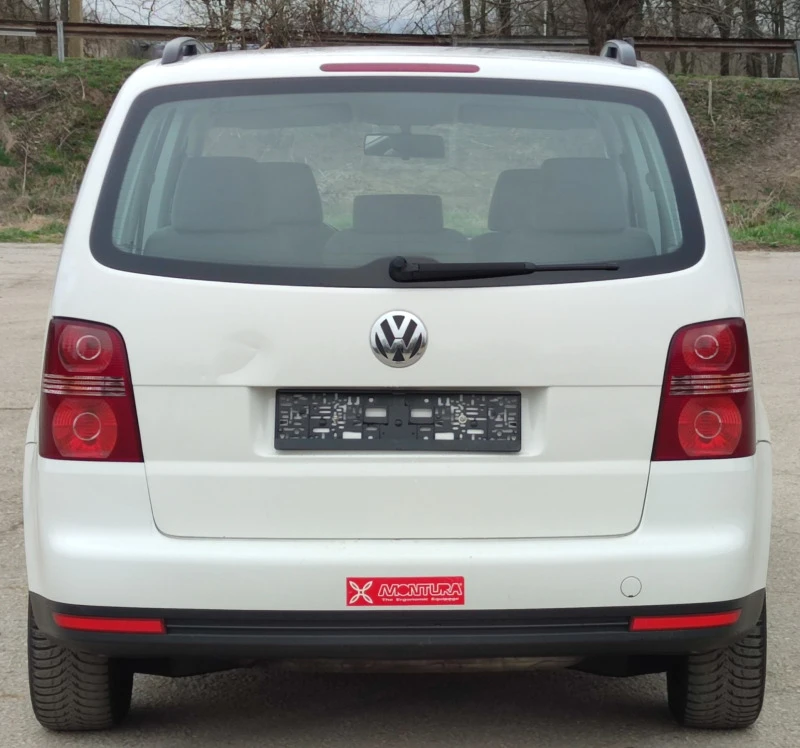 VW Touran 1.6I*102к.с*, снимка 5 - Автомобили и джипове - 41879272