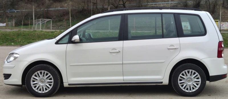 VW Touran 1.6I*102к.с*, снимка 8 - Автомобили и джипове - 41879272