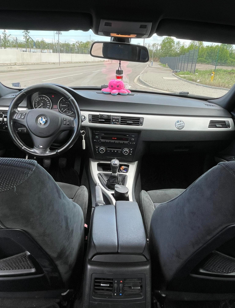 BMW 330 Е91, снимка 4 - Автомобили и джипове - 45569885