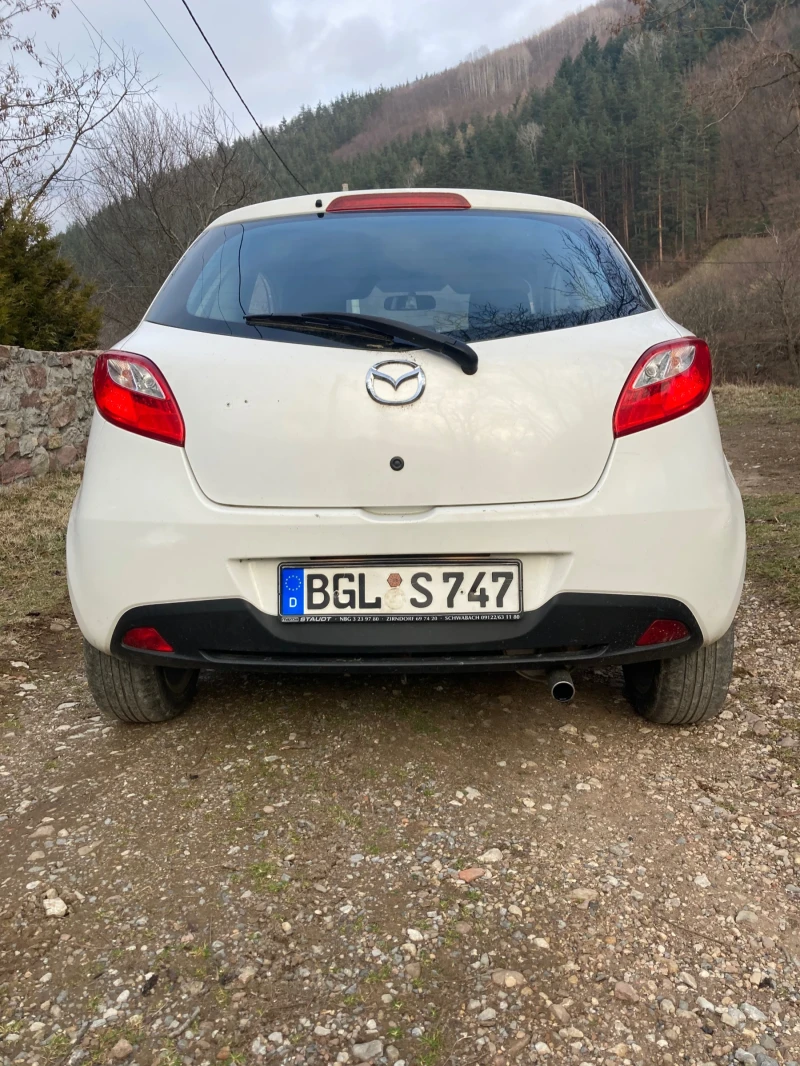 Mazda 2 бензин 1.3 , снимка 4 - Автомобили и джипове - 49241432