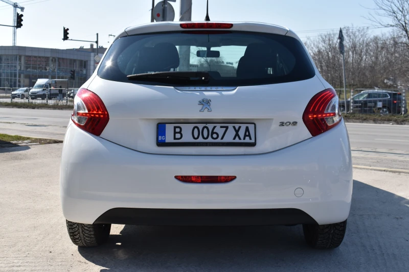 Peugeot 208, снимка 6 - Автомобили и джипове - 49303825