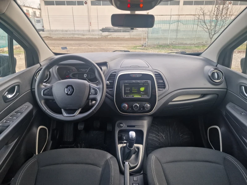 Renault Captur 1.5DCi, снимка 11 - Автомобили и джипове - 51891287