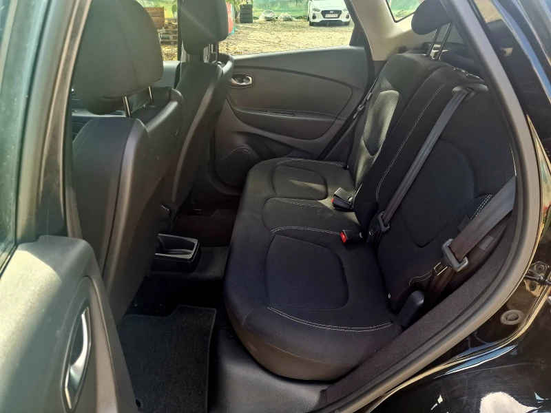 Renault Captur 1.5DCi, снимка 9 - Автомобили и джипове - 51891287