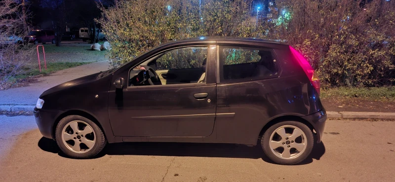 Fiat Punto 1.2 бензин, снимка 3 - Автомобили и джипове - 52683293