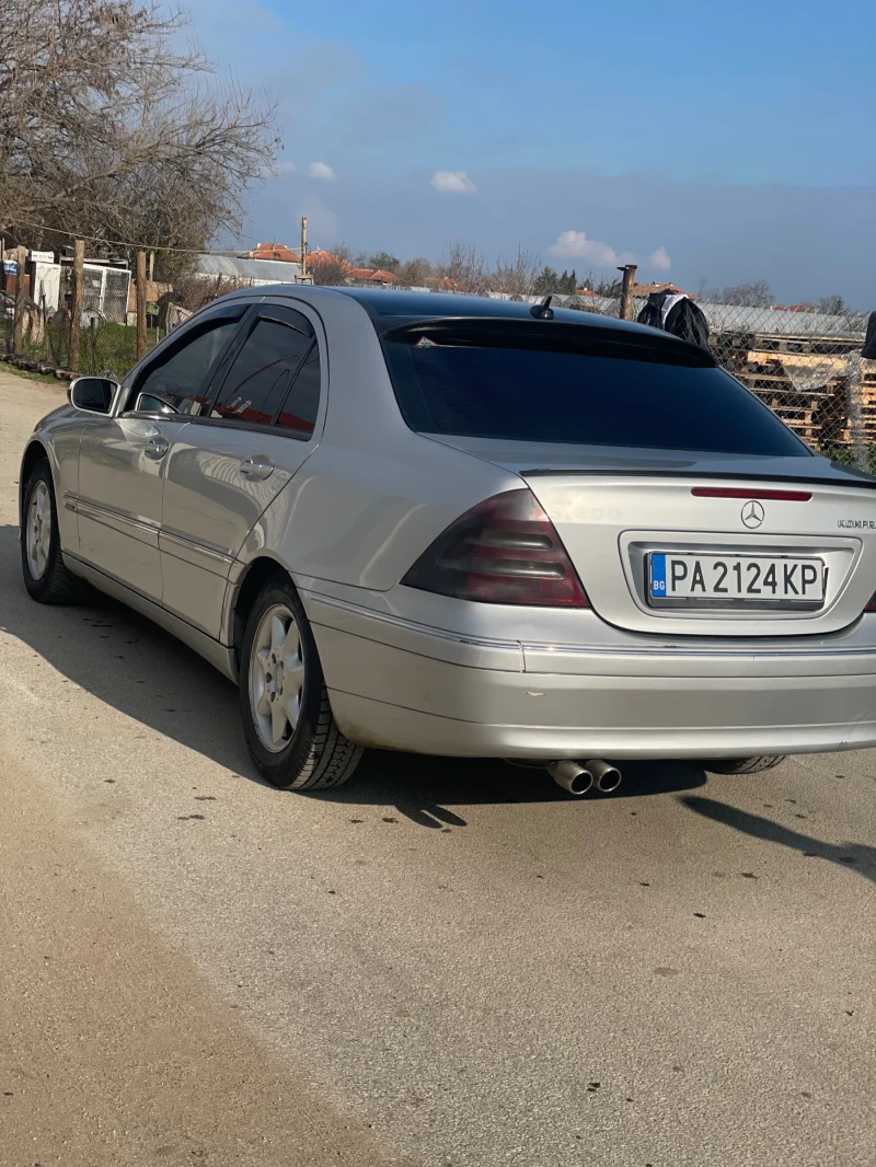 Mercedes-Benz C 200, снимка 2 - Автомобили и джипове - 52865210