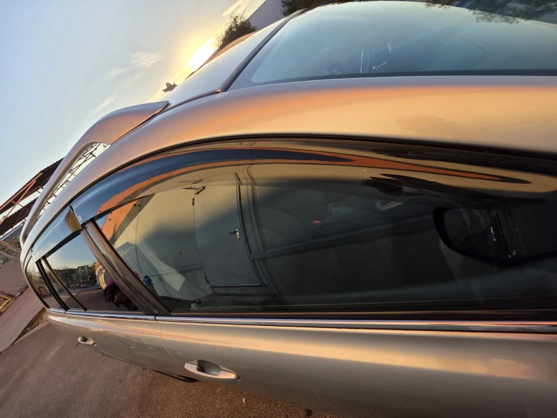 Toyota Avensis D4D, снимка 12 - Автомобили и джипове - 53150276