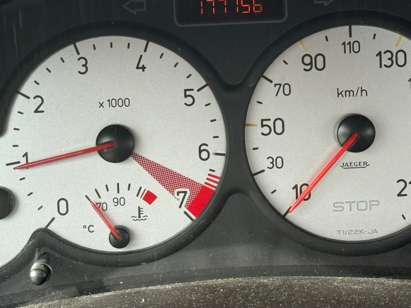 Peugeot 206 206сс, снимка 13 - Автомобили и джипове - 53597314