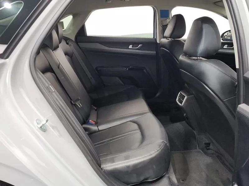 Kia K5 2.0 Lpi Trendy, снимка 11 - Автомобили и джипове - 55736486