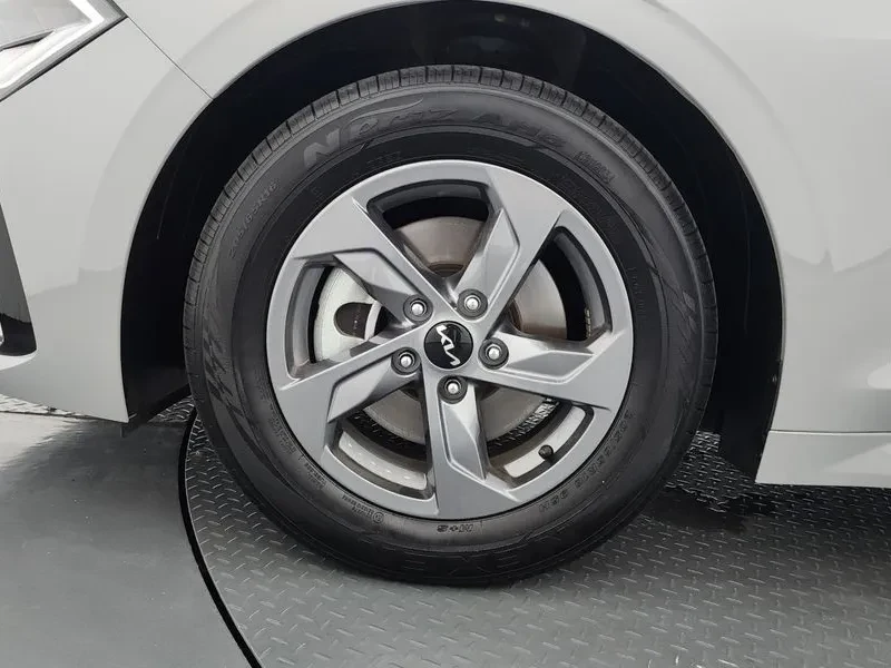 Kia K5 2.0 Lpi Trendy, снимка 5 - Автомобили и джипове - 55736486