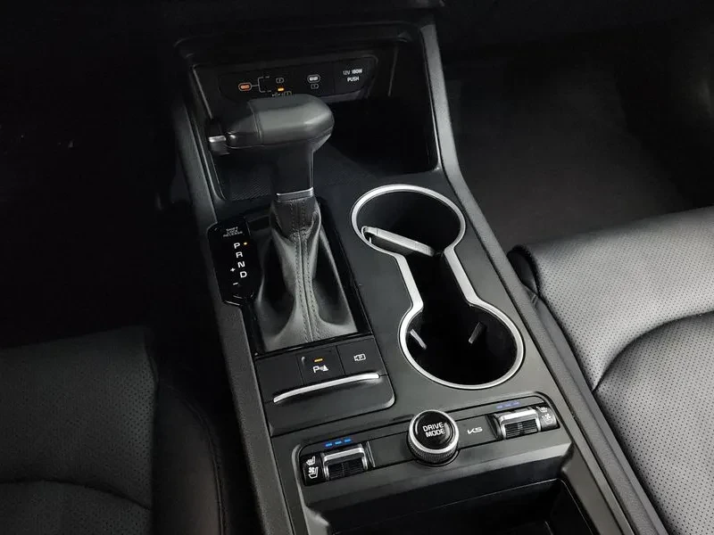 Kia K5 2.0 Lpi Trendy, снимка 9 - Автомобили и джипове - 55736486
