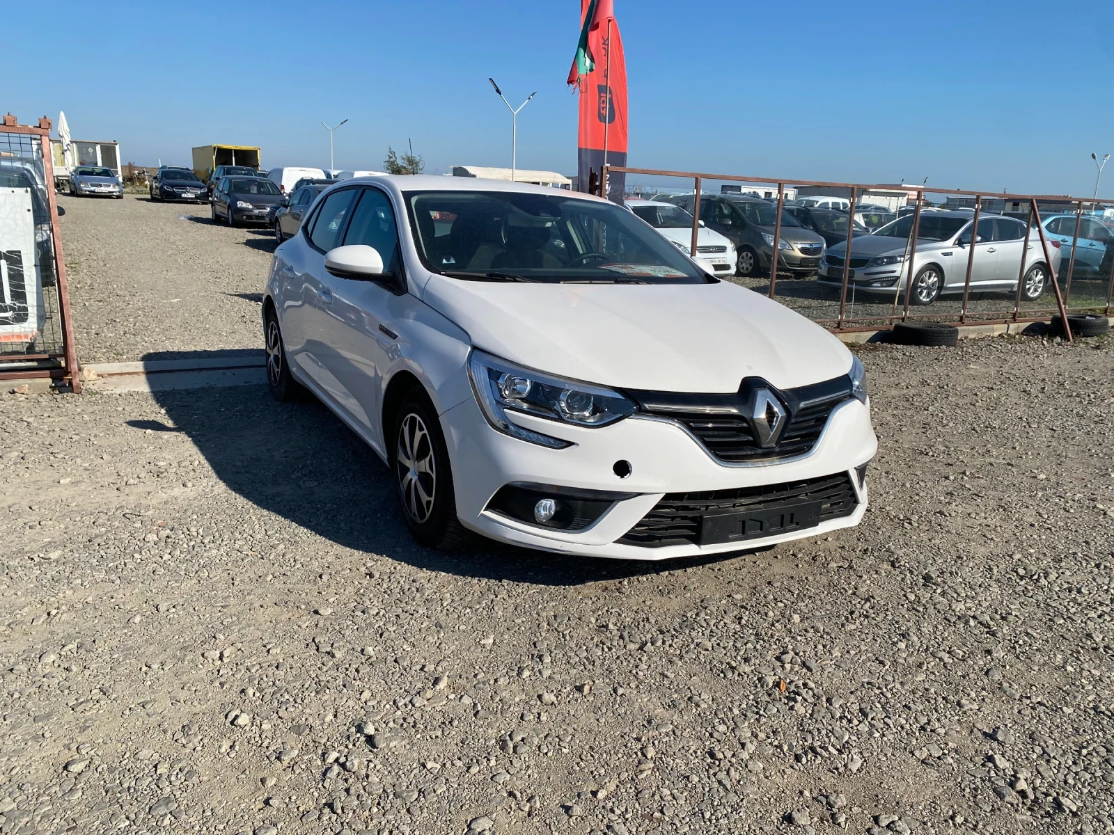 Renault Megane 1.5dci 90кс - изображение 2