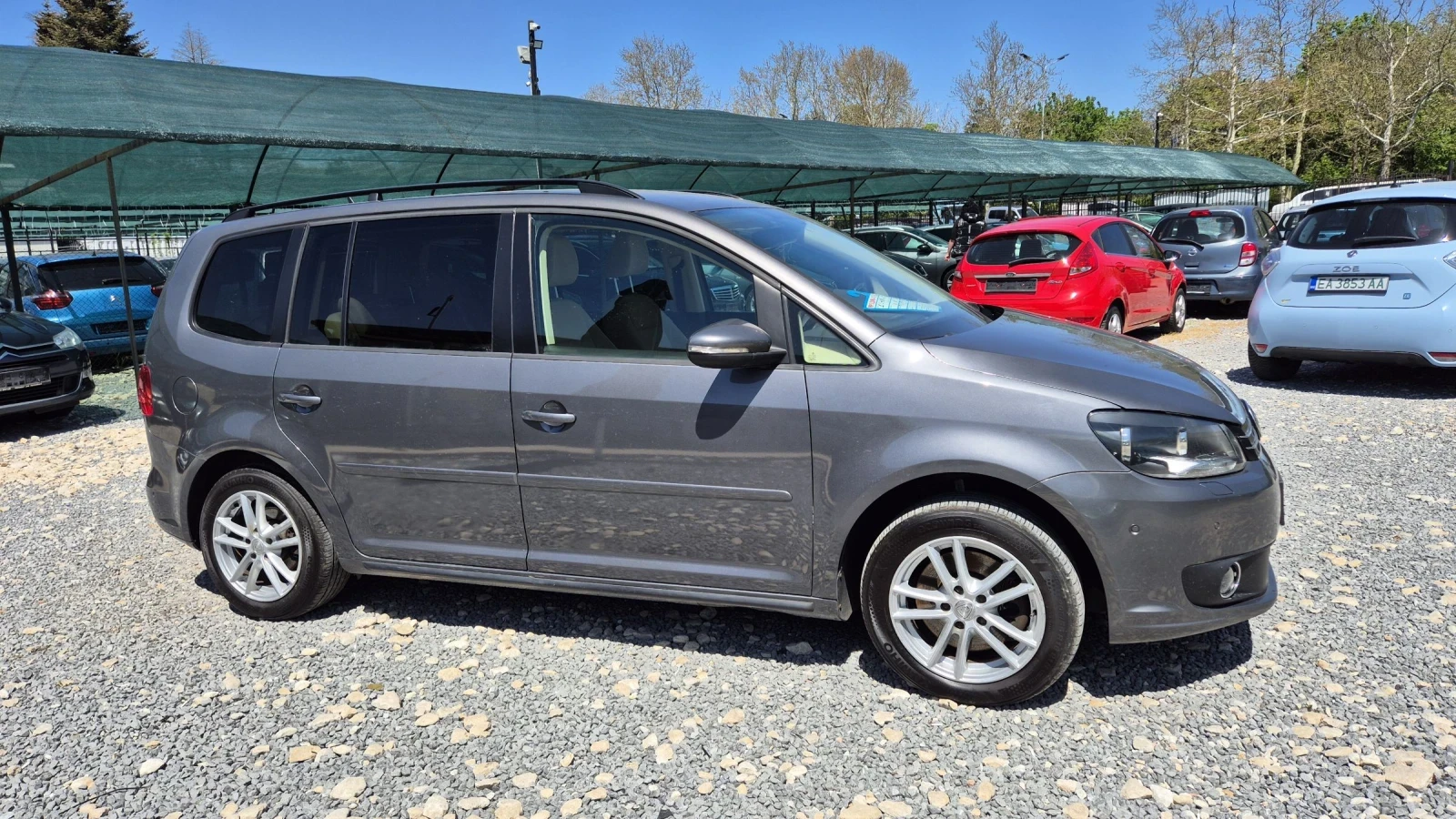 VW Touran 2.0TDI - изображение 8
