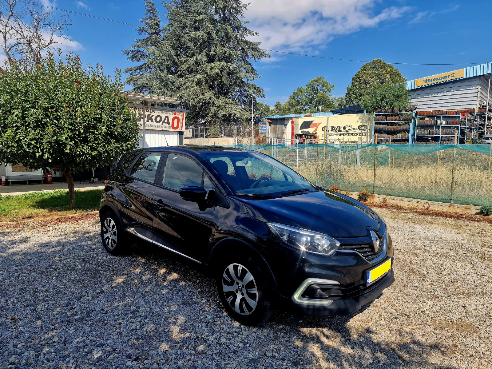Renault Captur 1.5DCi, снимка 3 - Автомобили и джипове - 51891287