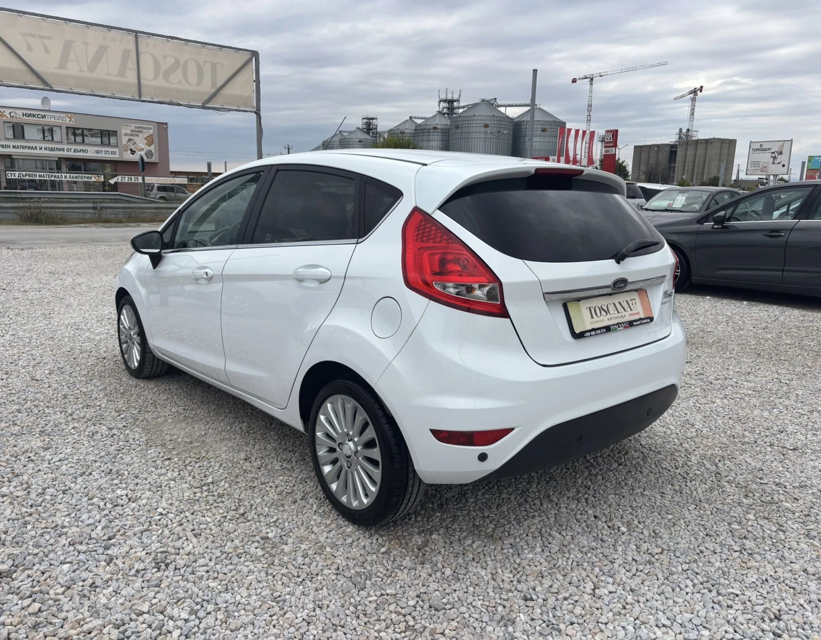 Ford Fiesta 1.2i* 82к.c* Лизинг - изображение 3
