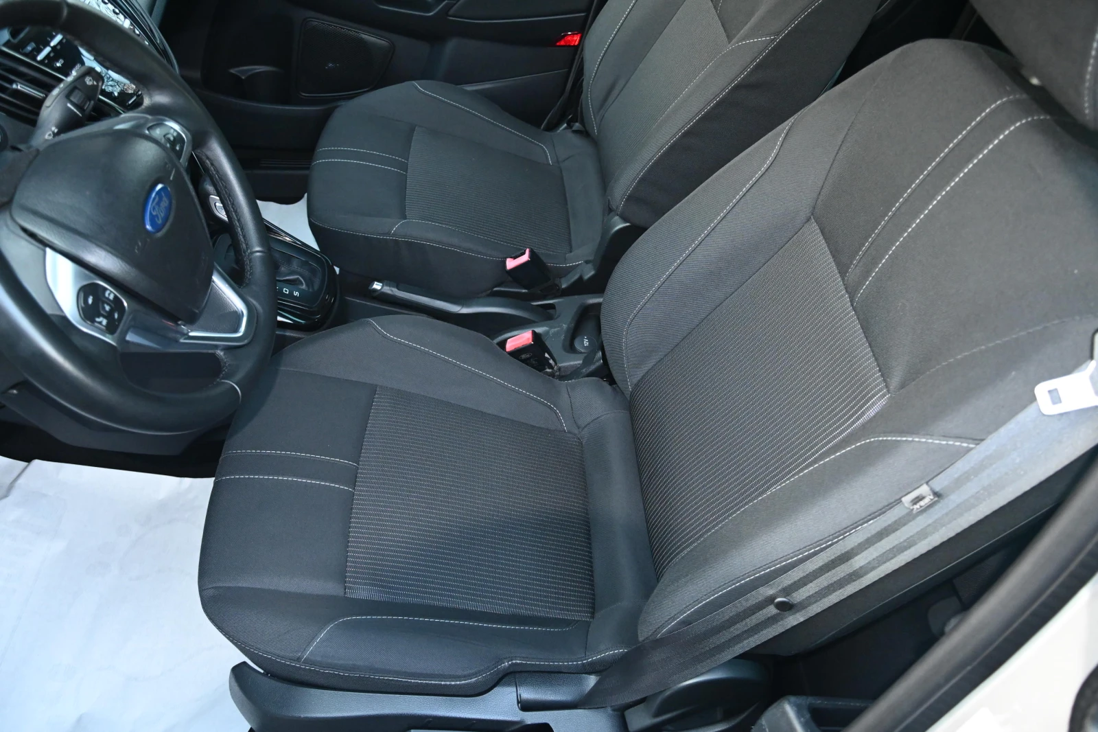 Ford B-Max AUTOMAT= KEYLESS - изображение 9