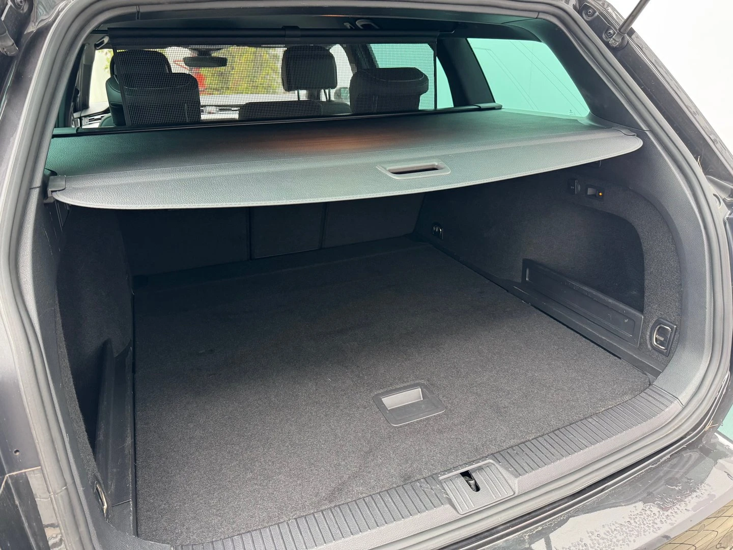 VW Passat VW Passat Var. Business 2.0TDI SCR 4MOT DSG | Mobile.bg � ����������� 17