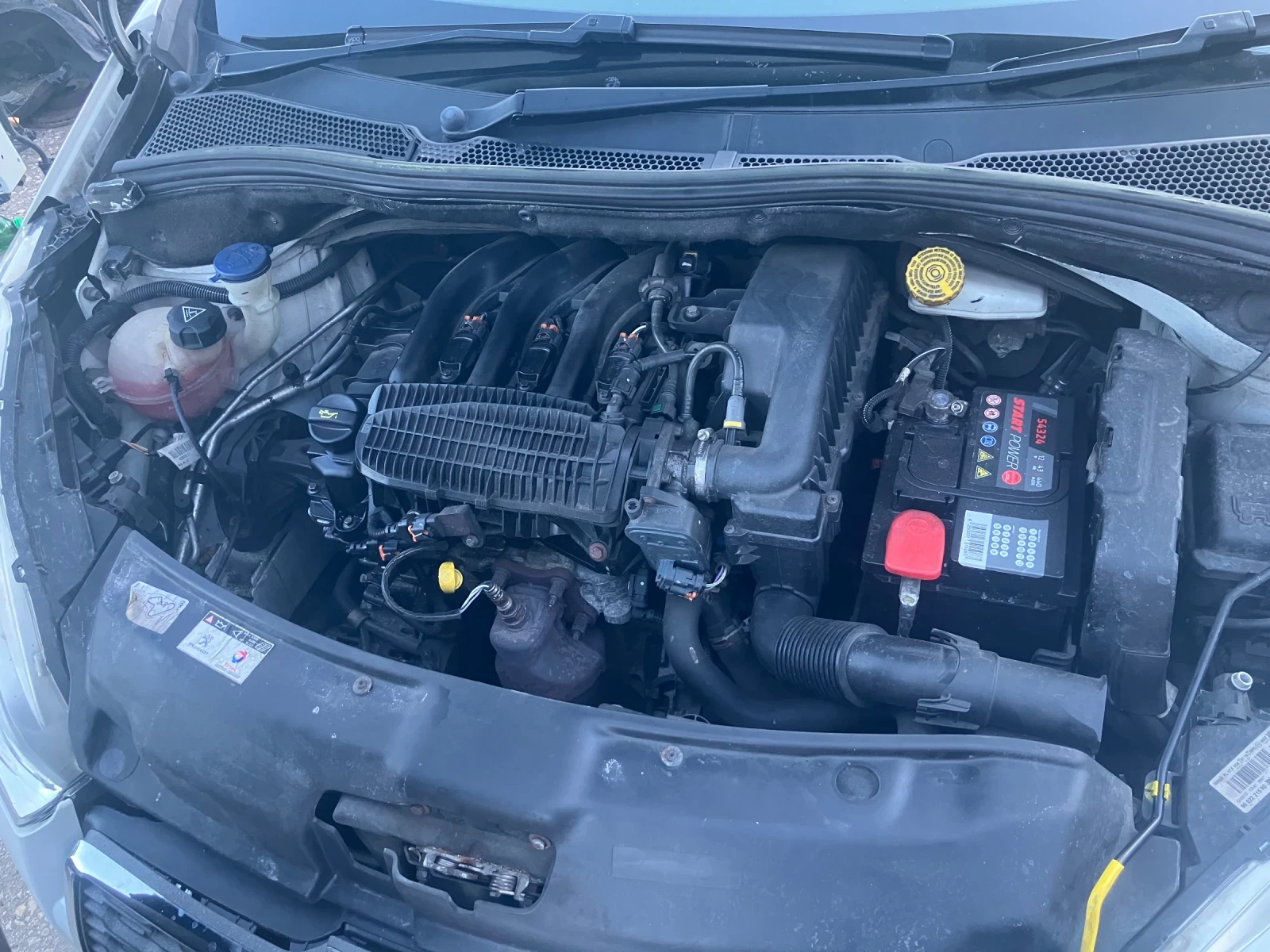 Peugeot 208 1.2 VTi - изображение 7