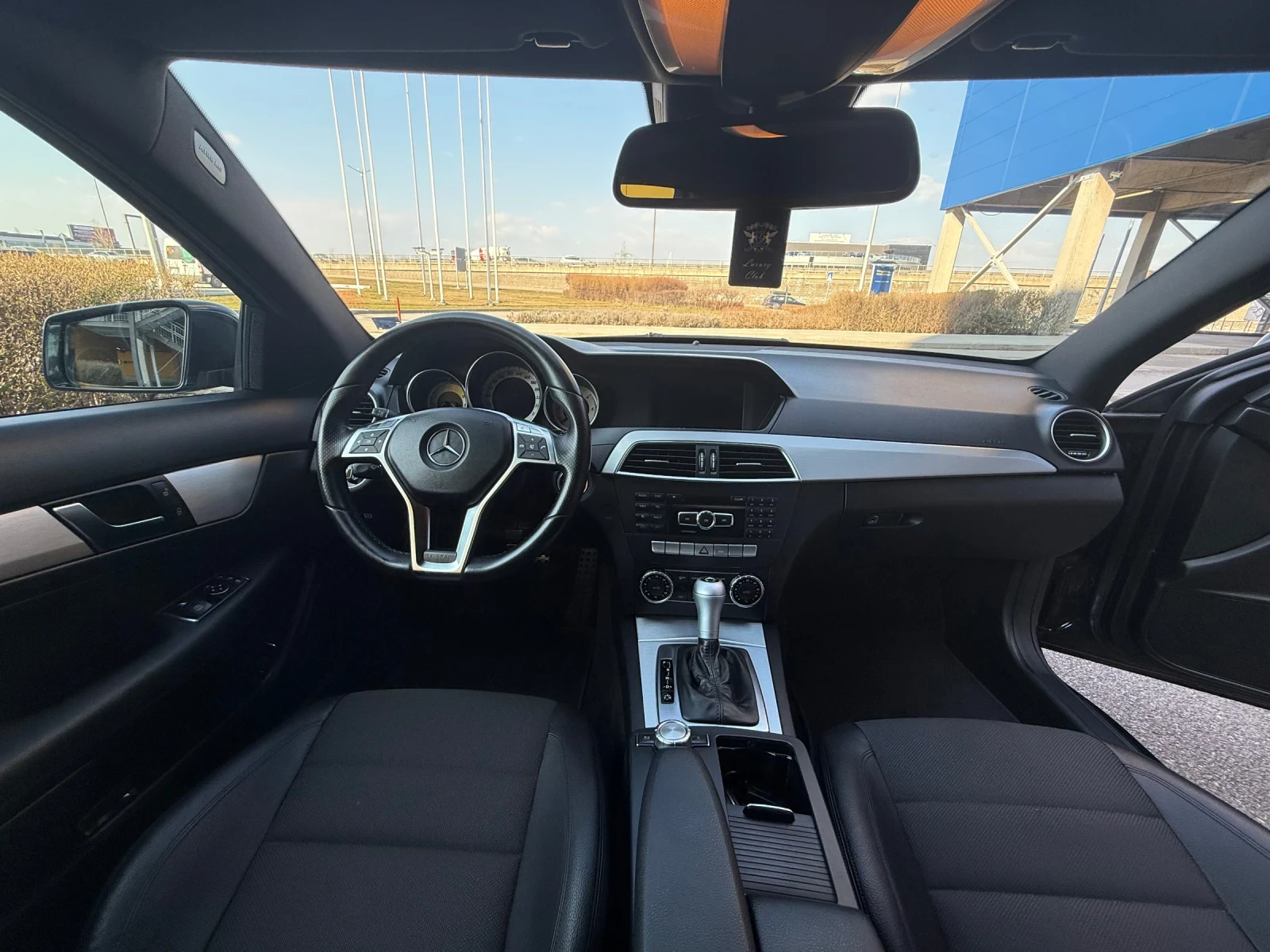 Mercedes-Benz C 220 AMG ТОП СЪСТОЯНИЕ!, снимка 12 - Автомобили и джипове - 53737939