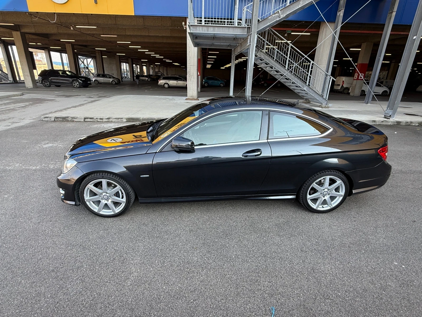 Mercedes-Benz C 220 AMG ТОП СЪСТОЯНИЕ!, снимка 6 - Автомобили и джипове - 53737939