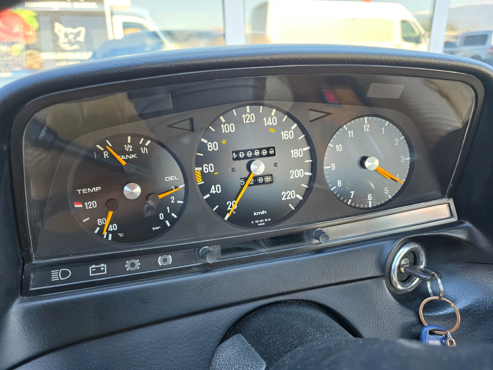 Mercedes-Benz 123 W123 COUPE.., снимка 11 - Автомобили и джипове - 53820802