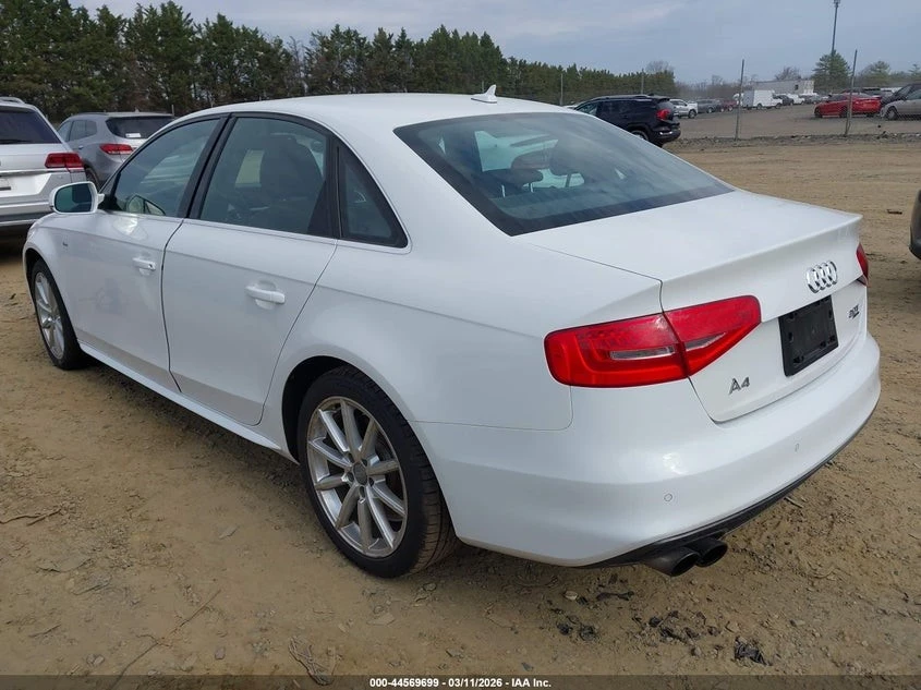 Audi A4 2.0T PREMIUM, снимка 4 - Автомобили и джипове - 53856996
