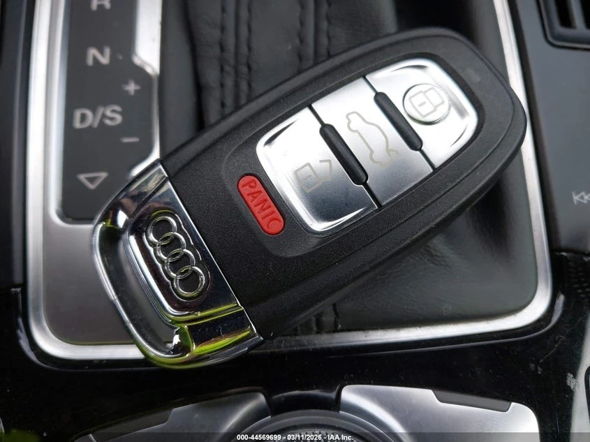 Audi A4 2.0T PREMIUM, снимка 9 - Автомобили и джипове - 53856996