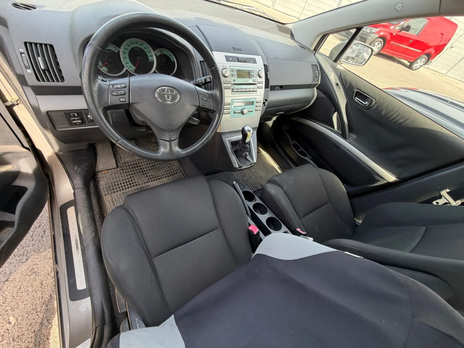 Toyota Corolla verso 2007+ 2.2+ 169хл+ 6ск+ С.ИСТОПИЯ+ 4 З.ГУМИ, снимка 5 - Автомобили и джипове - 53999455