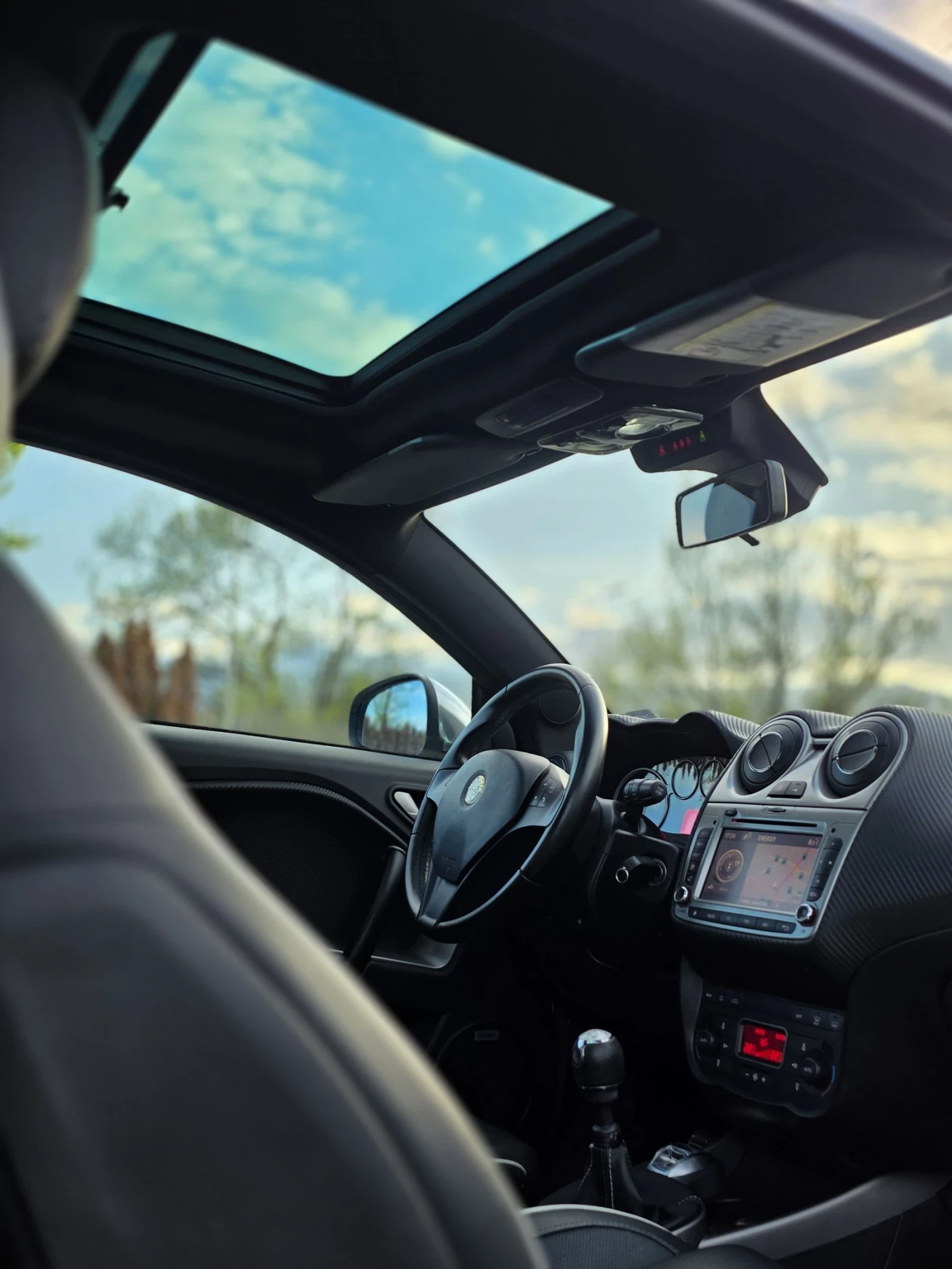 Alfa Romeo MiTo QV 1.4T 170�.�. / Bose / Panorama / Navi / Koja | Mobile.bg � ����������� 12