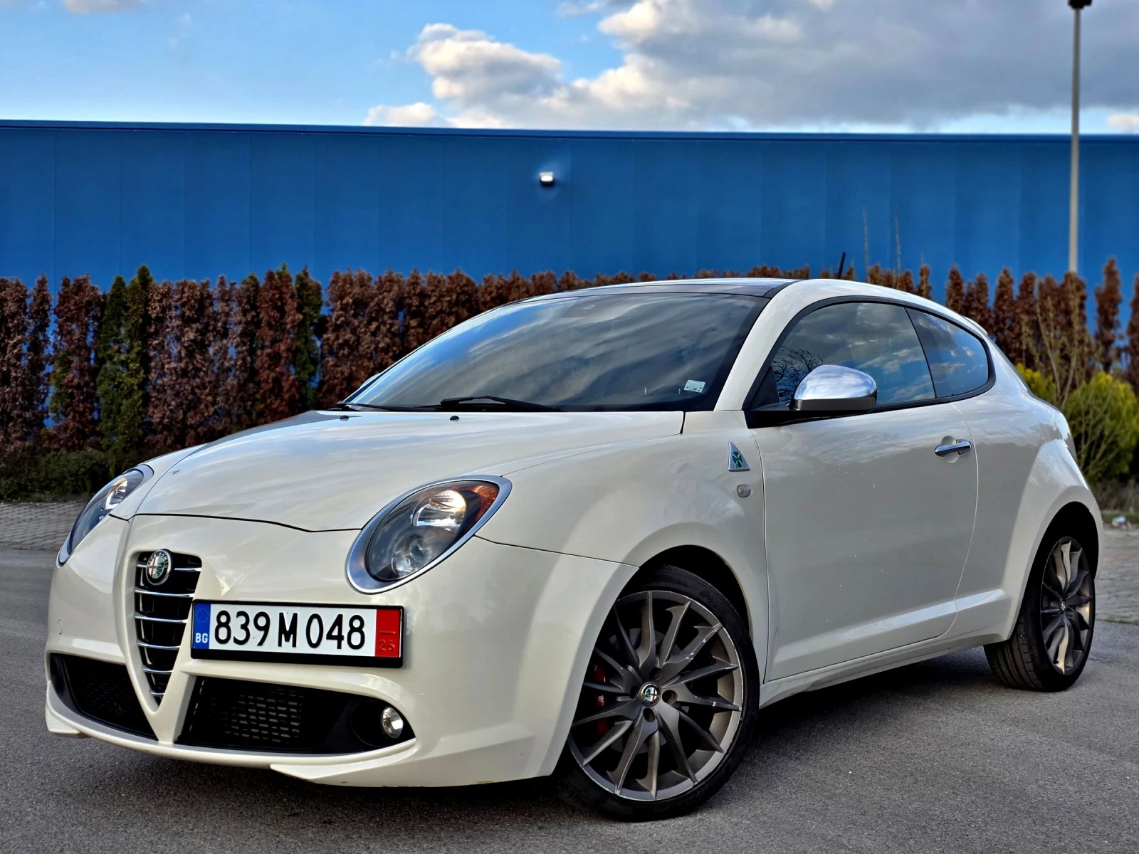 Alfa Romeo MiTo QV 1.4T 170к.с. / Bose / Panorama / Navi / Koja