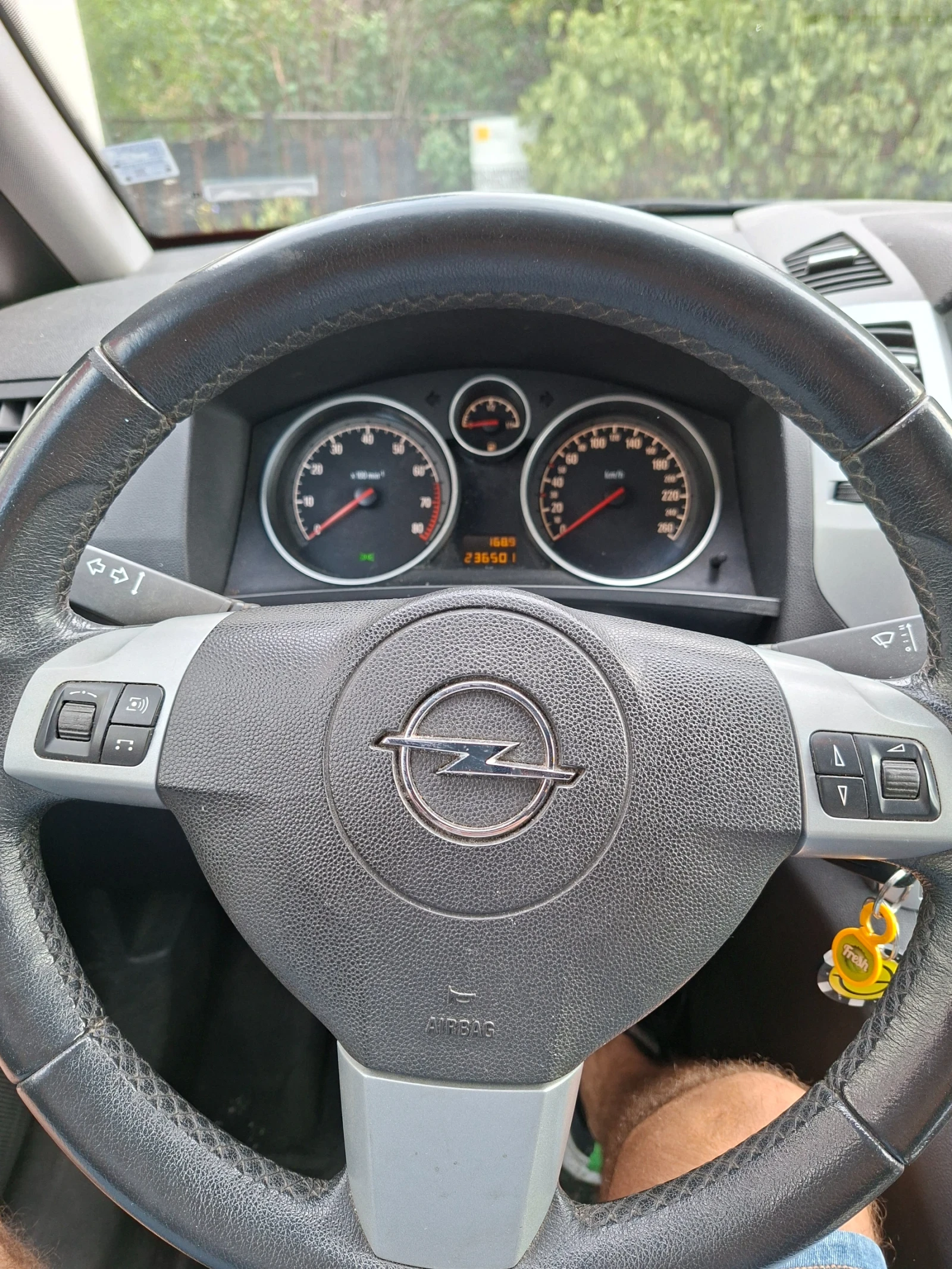 Opel Zafira Ван, снимка 5 - Автомобили и джипове - 54378454