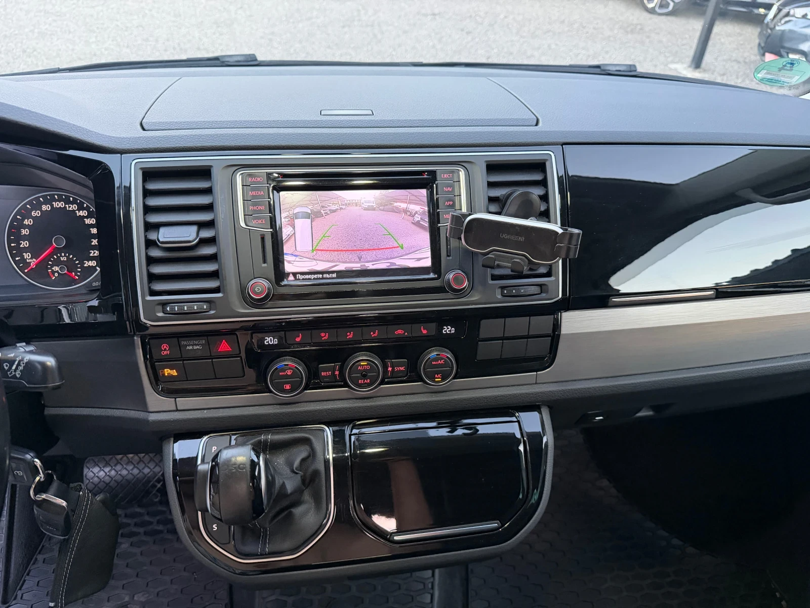 VW Multivan T6, 2.0TDI, DSG7, DiSTR., снимка 8 - Автомобили и джипове - 55157833