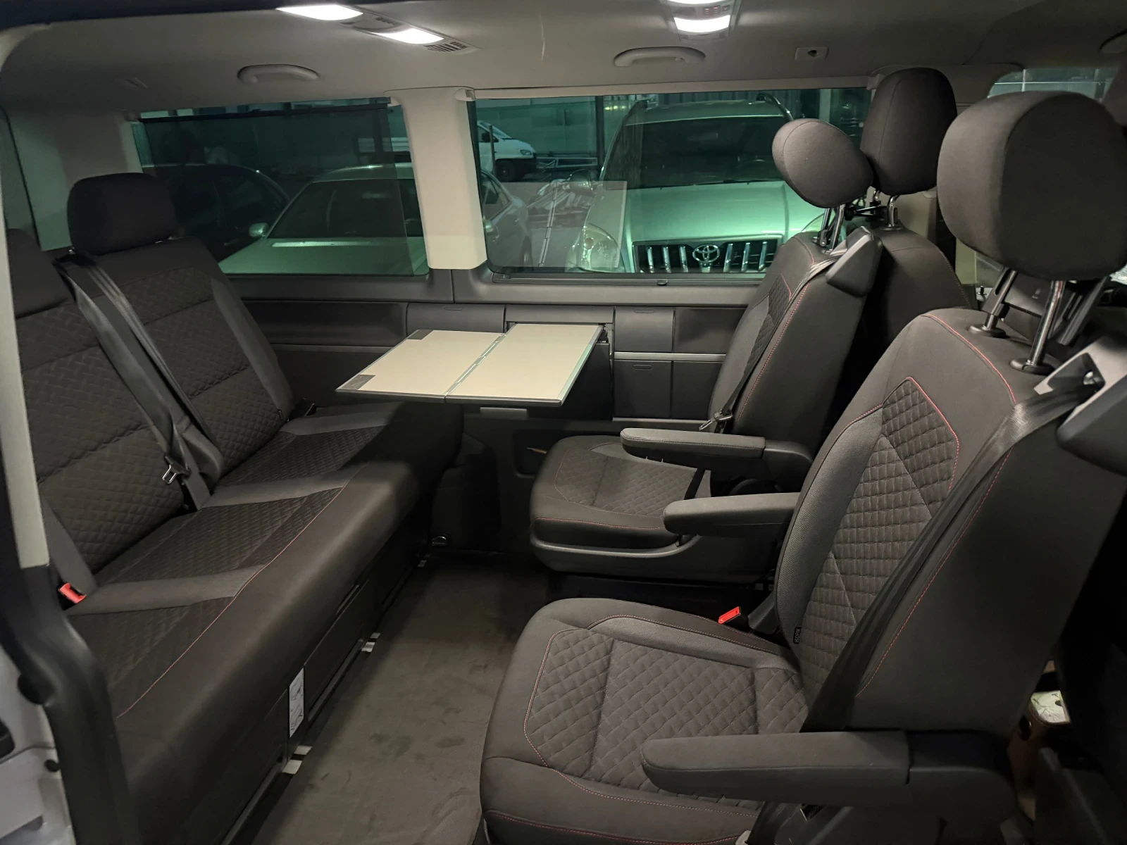 VW Multivan T6, 2.0TDI, DSG7, DiSTR., снимка 10 - Автомобили и джипове - 55157833
