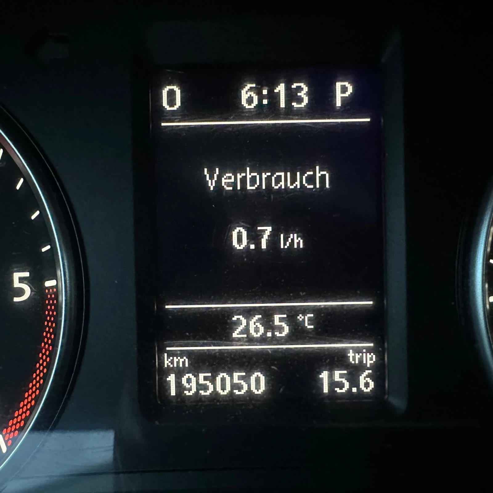 VW Sharan 2.0TDI 6+ 1, снимка 10 - Автомобили и джипове - 55160188